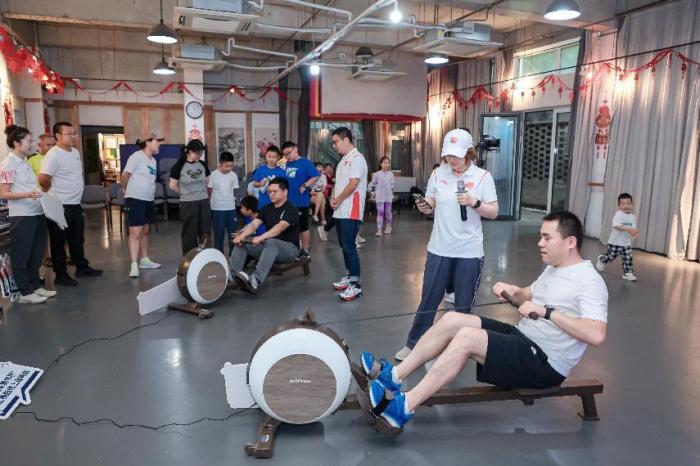 国家奥体杯陆上赛艇线上线下融合走进社区助力