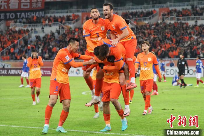 山东泰山终结连败战平横滨水手