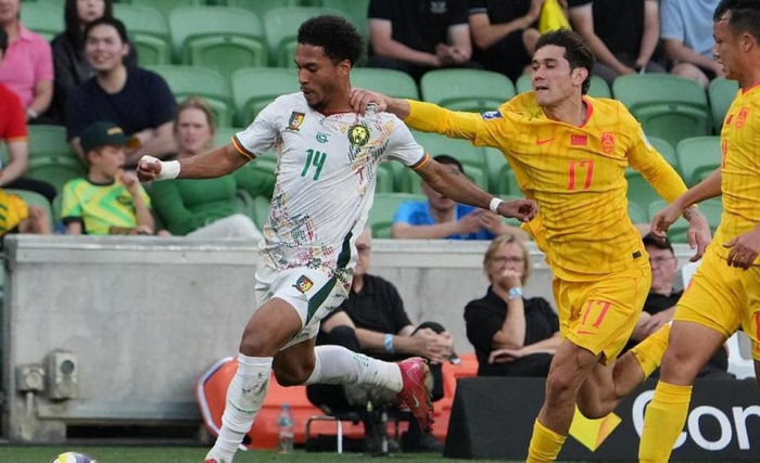 国足0-2惨败喀麦隆 黄健翔质疑541阵型局限性