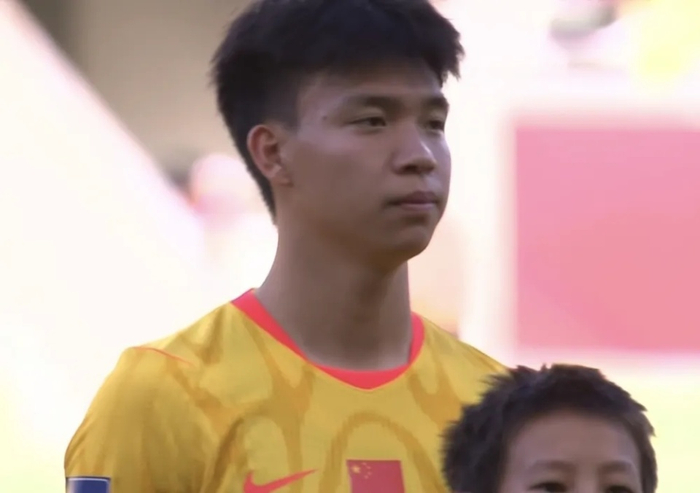 国足0-2惨败喀麦隆 黄健翔质疑541阵型局限性